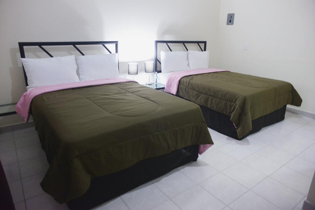 Hotel Plaza Providencia Ixtapa  Esterno foto